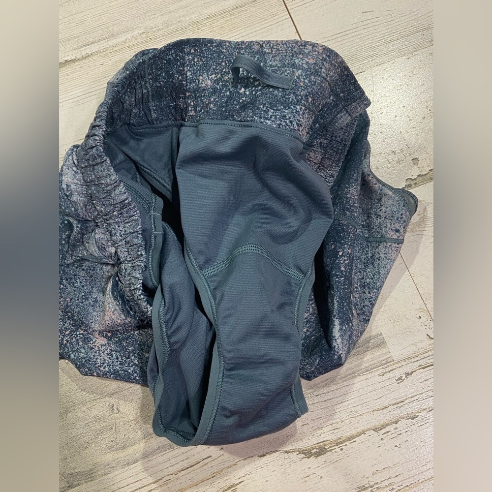 Lululemon Azurite Mint Tint Mystic Green Hotty Hot Short Lined Shorts 6 - Picture 10 of 11